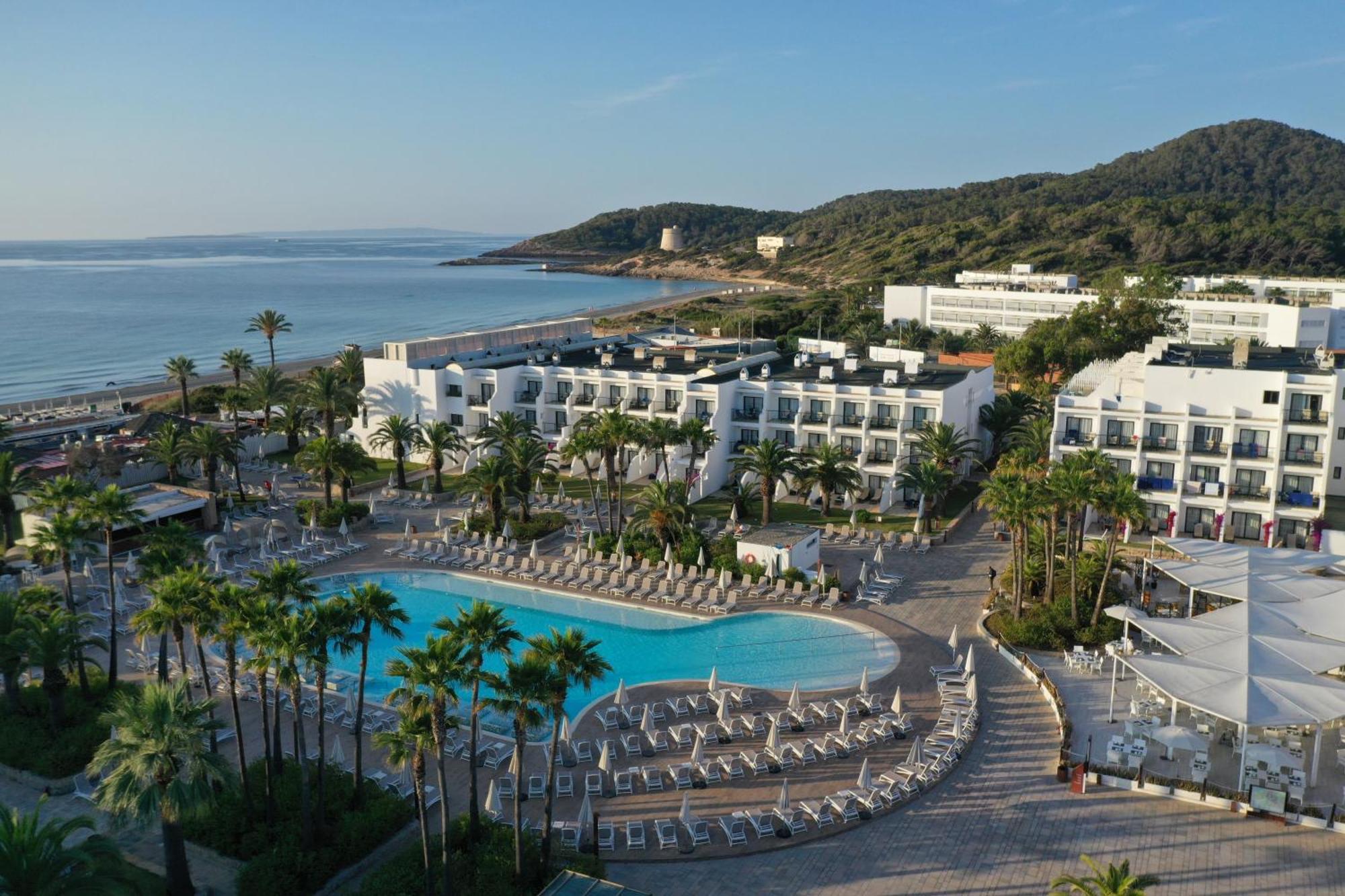 Отель Grand Palladium White Island &